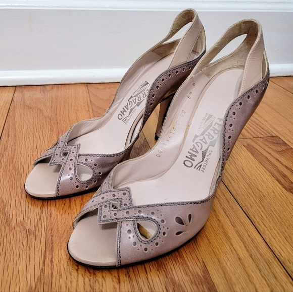 Salvatore‎ Ferragamo Mia Leather Peep Toe Pumps, Taupe Tan Size 6.5 B *Plz read* - Picture 1 of 16